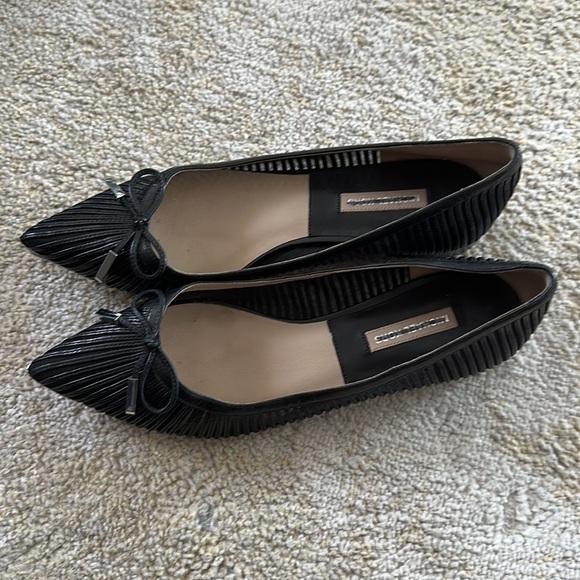 Michael Kors Flats - Picture 2 of 4